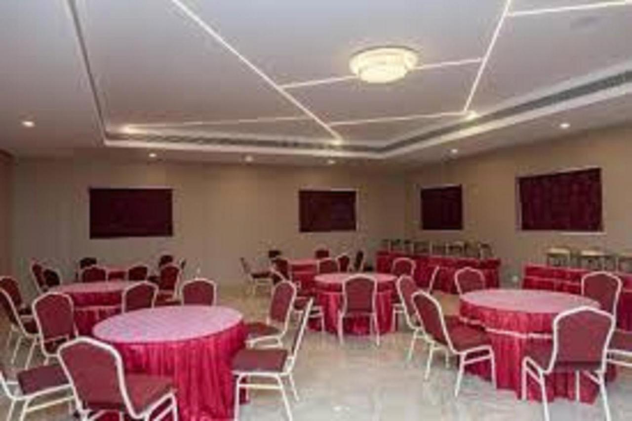 Arunaa Inn Airport Hotel,Chennai Eksteriør billede